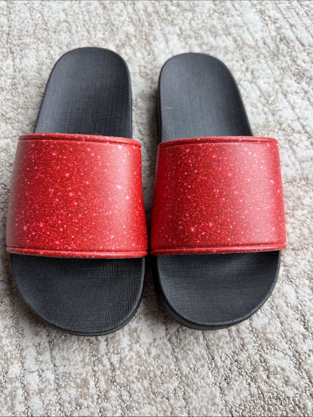 Red Glitter-Effectp Slide Sandals - Black Footbed